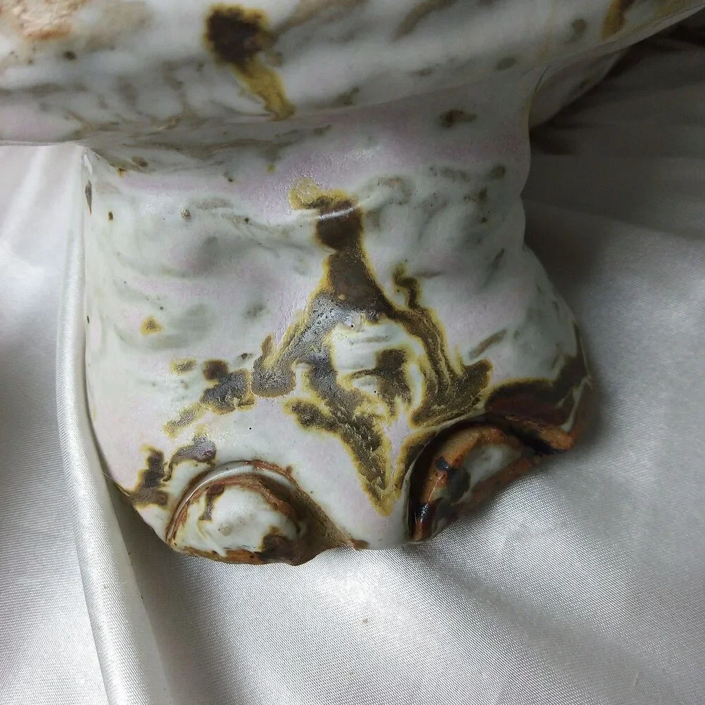 VINTAGE 1996 STUDIO ART POTTERY SOUP TUREEN W/2 LADLES (ELEPHANT FEET)